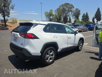 2022 Toyota RAV4 Hybrid XLE – miniatura 4