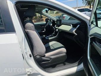 2022 Toyota RAV4 Hybrid XLE – miniatura 8