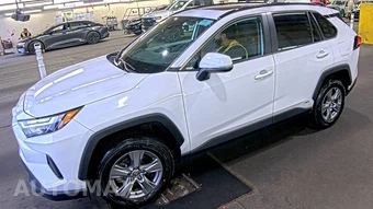 2022 Toyota RAV4 Hybrid XLE