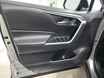 2022 Toyota RAV4 Hybrid XLE - miniatura 9