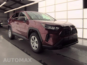 2022 Toyota RAV4 LE - miniatura 3