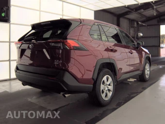 2022 Toyota RAV4 LE - miniatura 4