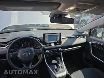 2022 Toyota RAV4 LE - miniatura 14