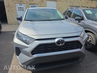 2022 Toyota RAV4 LE - miniatura 2