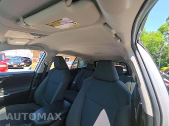 2022 Toyota RAV4 LE – miniatura 11