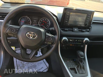 2022 Toyota RAV4 LE – miniatura 11