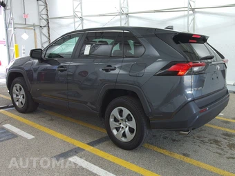 2022 Toyota RAV4 LE – miniatura 6