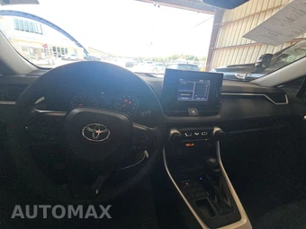 2022 Toyota RAV4 LE - miniatura 11