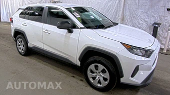 2022 Toyota RAV4 LE - miniatura 3