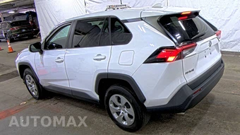 2022 Toyota RAV4 LE - miniatura 6