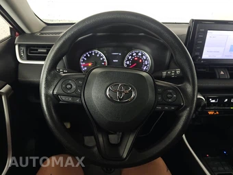 2022 Toyota RAV4 LE - miniatura 10