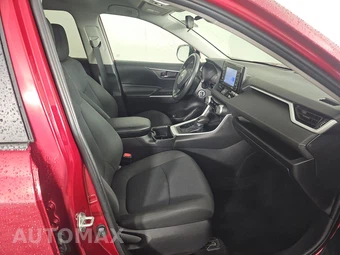 2022 Toyota RAV4 LE - miniatura 8