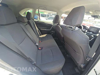 2022 Toyota RAV4 LE – miniatura 16