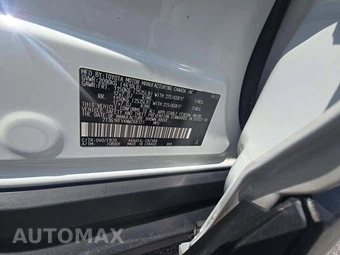 2022 Toyota RAV4 LE – miniatura 5