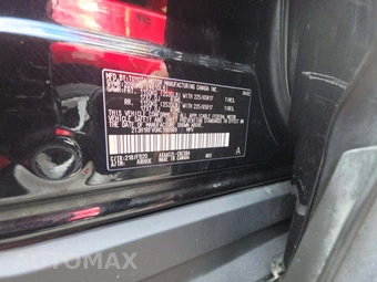2022 Toyota RAV4 LE - miniatura 5