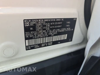 2022 Toyota RAV4 LE - miniatura 14
