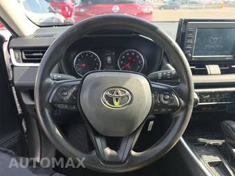 2022 Toyota RAV4 LE - miniatura 10
