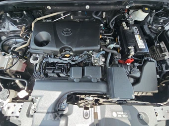2022 Toyota RAV4 LE - miniatura 15