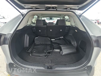2022 Toyota RAV4 LE - miniatura 16