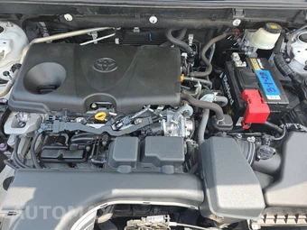 2022 Toyota RAV4 LE - miniatura 15