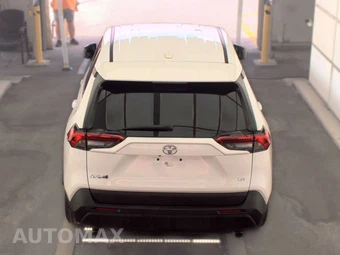 2022 Toyota RAV4 LE - miniatura 5