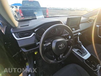 2022 Toyota RAV4 LE - miniatura 11