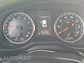 2022 Toyota RAV4 LE - miniatura 12