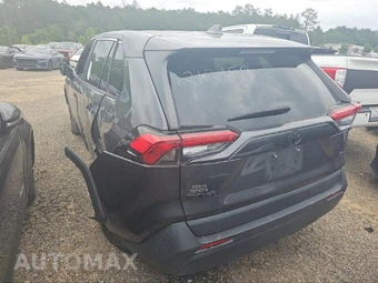 2022 Toyota RAV4 LE - miniatura 6