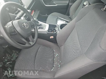 2022 Toyota RAV4 LE - miniatura 7