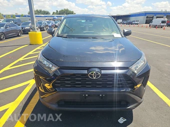 2022 Toyota RAV4 LE - miniatura 2