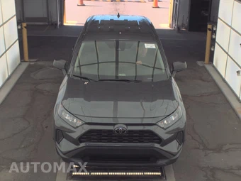 2022 Toyota RAV4 LE - miniatura 2