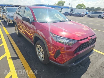 2022 Toyota RAV4 LE - miniatura 3