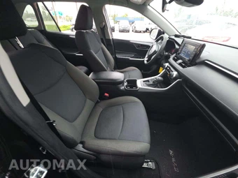 2022 Toyota RAV4 LE - miniatura 18