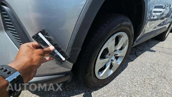 2022 Toyota RAV4 LE - miniatura 39