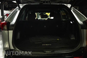 2022 Toyota RAV4 Prime SE - miniatura 7