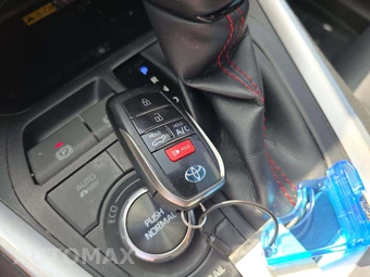 2022 Toyota RAV4 Prime XSE - miniatura 8