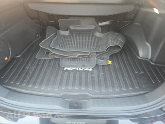 2022 Toyota RAV4 Prime XSE - miniatura 16