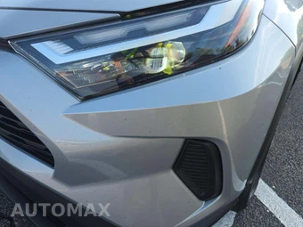 2022 Toyota RAV4 XLE - miniatura 18