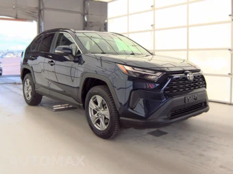 2022 Toyota RAV4 XLE - miniatura 3