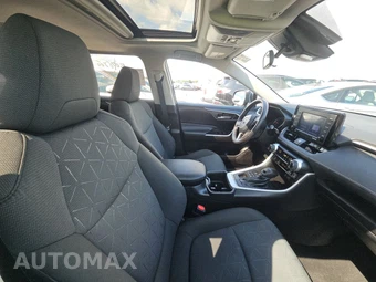 2022 Toyota RAV4 XLE - miniatura 8