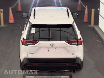 2022 Toyota RAV4 XLE - miniatura 5