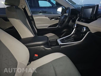 2022 Toyota RAV4 XLE - miniatura 8