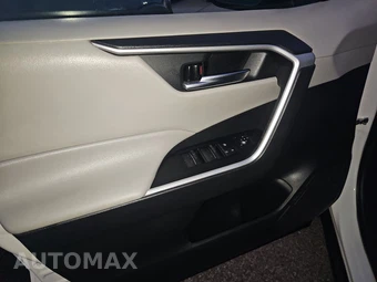 2022 Toyota RAV4 XLE - miniatura 9