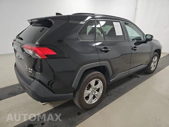 2022 Toyota RAV4 XLE - miniatura 4