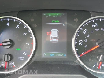 2022 Toyota RAV4 XLE - miniatura 12
