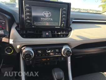 2022 Toyota RAV4 XLE - miniatura 11