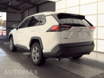 2022 Toyota RAV4 XLE - miniatura 6