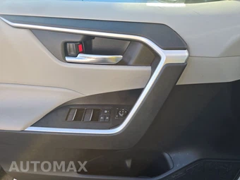 2022 Toyota RAV4 XLE - miniatura 9
