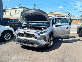 2022 Toyota RAV4 XLE - miniatura 10
