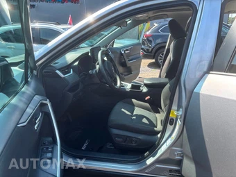 2022 Toyota RAV4 XLE - miniatura 19